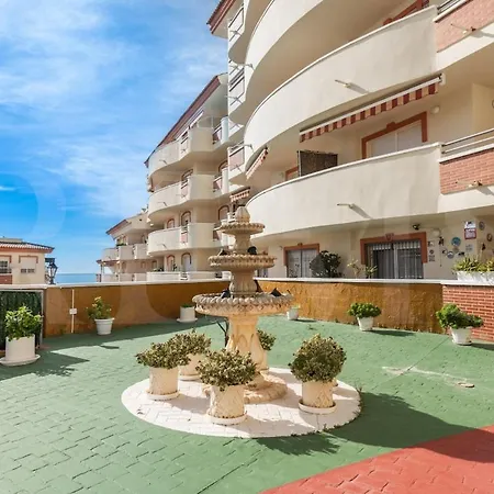 Cozy Getaway With Pool, Close To The By Rems Benalmadena