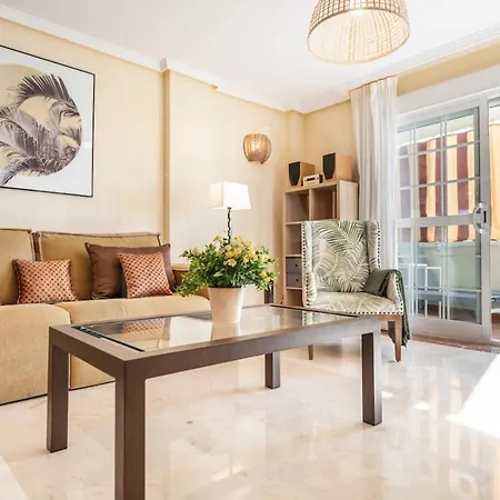Cozy Getaway With Pool, Close To The By Rems Benalmadena