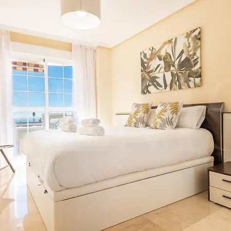 Cozy Getaway With Pool, Close To The By Rems *