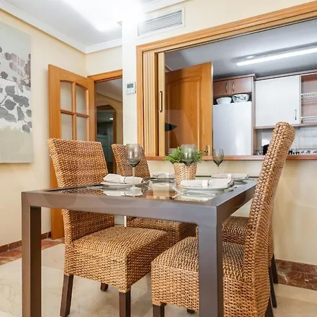 Cozy Getaway With Pool, Close To The By Rems * Benalmadena